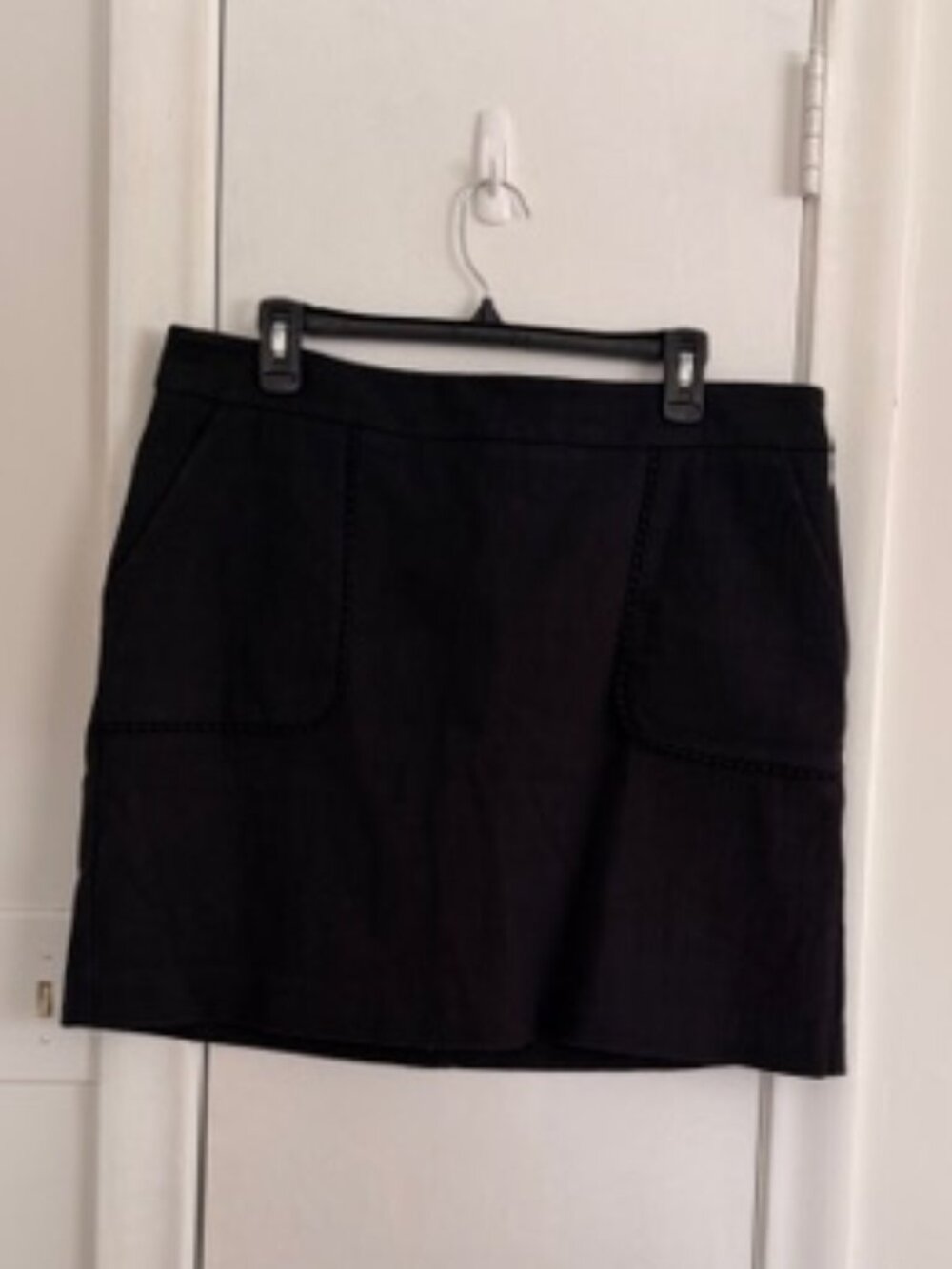 LOFT Black Mini Skirt – Women’s Size 14